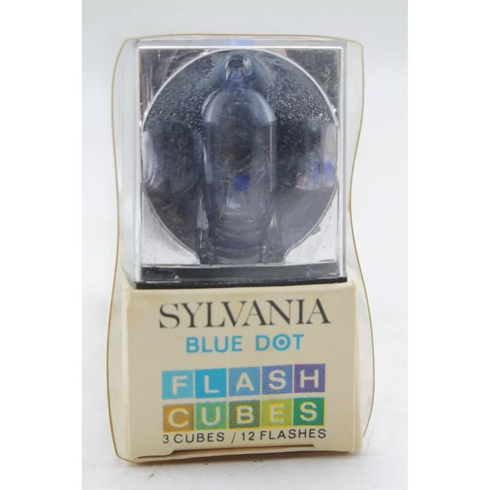 Sylvania Blue Dot Flash Cubes Film Flash Bulb Cubes 3 Cubes 12 Flashes